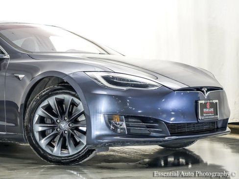 Used 2020 Tesla Model S Long Range image 2