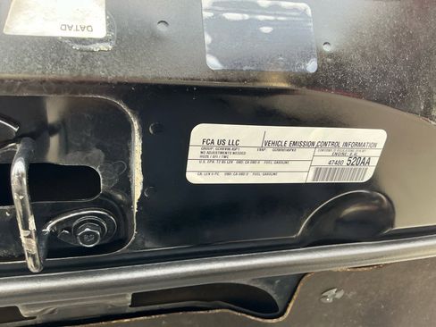 Used 2016 Dodge Challenger SRT image 25