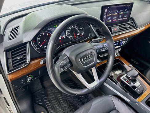 Used 2023 Audi Q5 2.0T Premium w/ Convenience Package AWD/4WD image 22