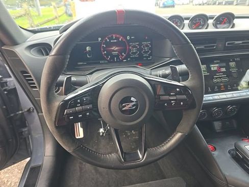 Used 2025 Nissan Z NISMO w/ Floor Mat Package RWD image 11