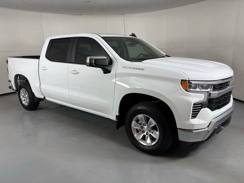 Used 2025 Chevrolet Silverado 1500 LT RWD image 9