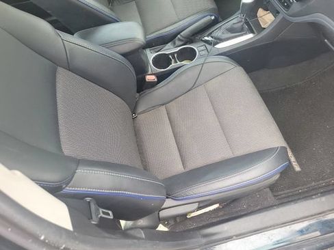 Used 2017 Toyota Corolla SE w/ Carpet Mat Package (TMS) FWD image 7