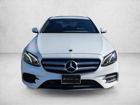 Used 2019 Mercedes-Benz E 300 image 2