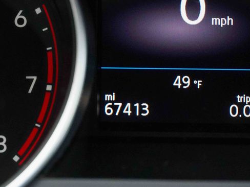 Used 2021 Volkswagen Tiguan SE R-Line image 21