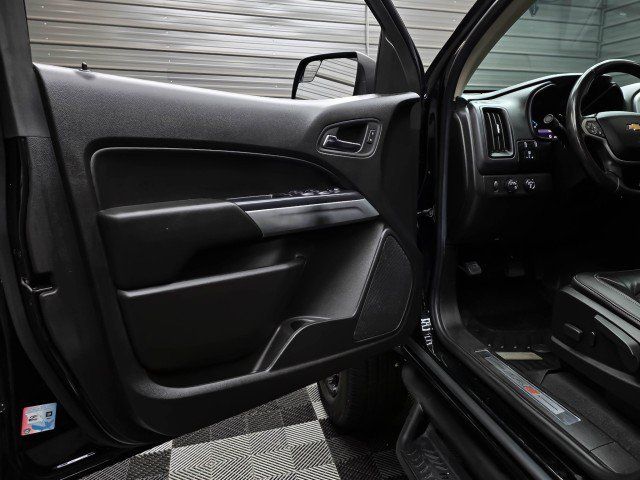 Used 2021 Chevrolet Colorado ZR2 w/ ZR2 Midnight Special Edition AWD/4WD image 32