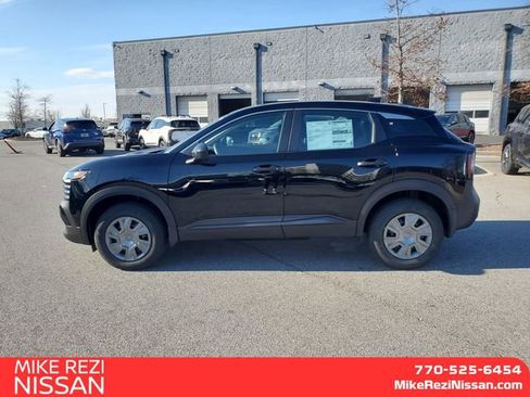 New 2026 Nissan Kicks S image 5