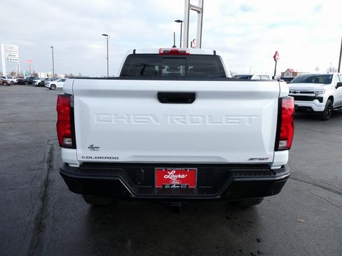 Certified 2024 Chevrolet Colorado ZR2 w/ ZR2 Convenience Package III image 6
