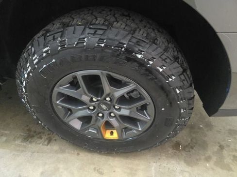 Used 2025 Ford Expedition Tremor AWD/4WD image 8