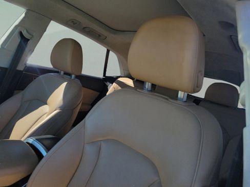 Used 2019 Audi Q8 Prestige w/ Luxury Package image 16