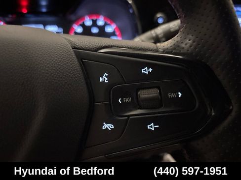 Used 2025 Chevrolet Trax RS w/ Sunroof Package FWD image 15