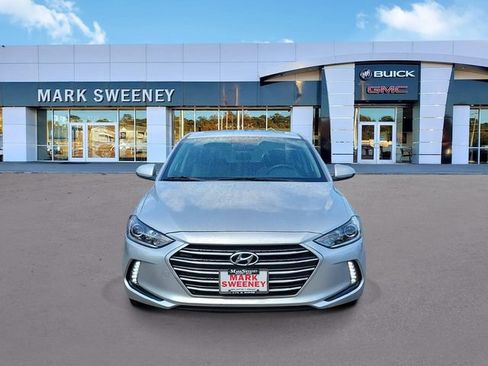 Used 2017 Hyundai Elantra Value Edition w/ Cargo Package FWD image 2