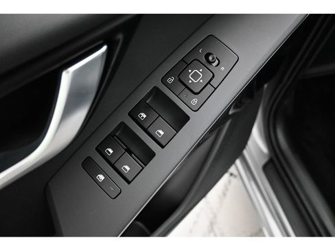 New 2026 Kia Niro Wind w/ Wind Preserve Package FWD image 16