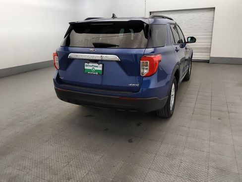 Used 2022 Ford Explorer XLT image 6