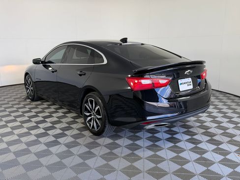 Used 2025 Chevrolet Malibu RS image 3