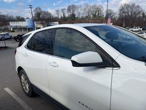 Used 2020 Chevrolet Equinox LT image 9