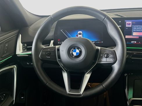 Used 2026 BMW X2 xDrive28i AWD/4WD image 18