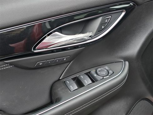 New 2026 Buick Envision Preferred image 12