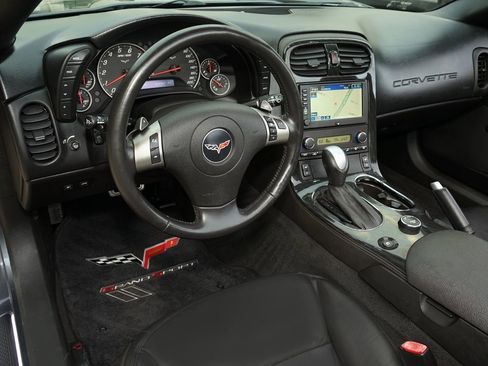 Used 2011 Chevrolet Corvette Grand Sport w/ Preferred Equipment Group image 9