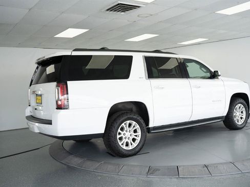 Used 2019 GMC Yukon XL SLT AWD/4WD image 11