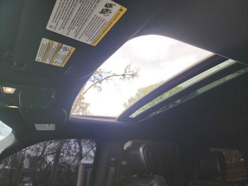 Used 2020 Ford Expedition Limited image 21