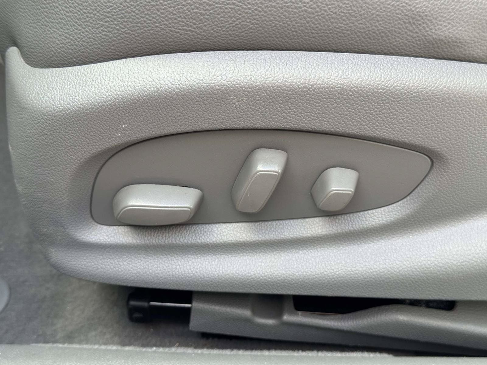 Used 2019 Chevrolet Impala Premier FWD image 15