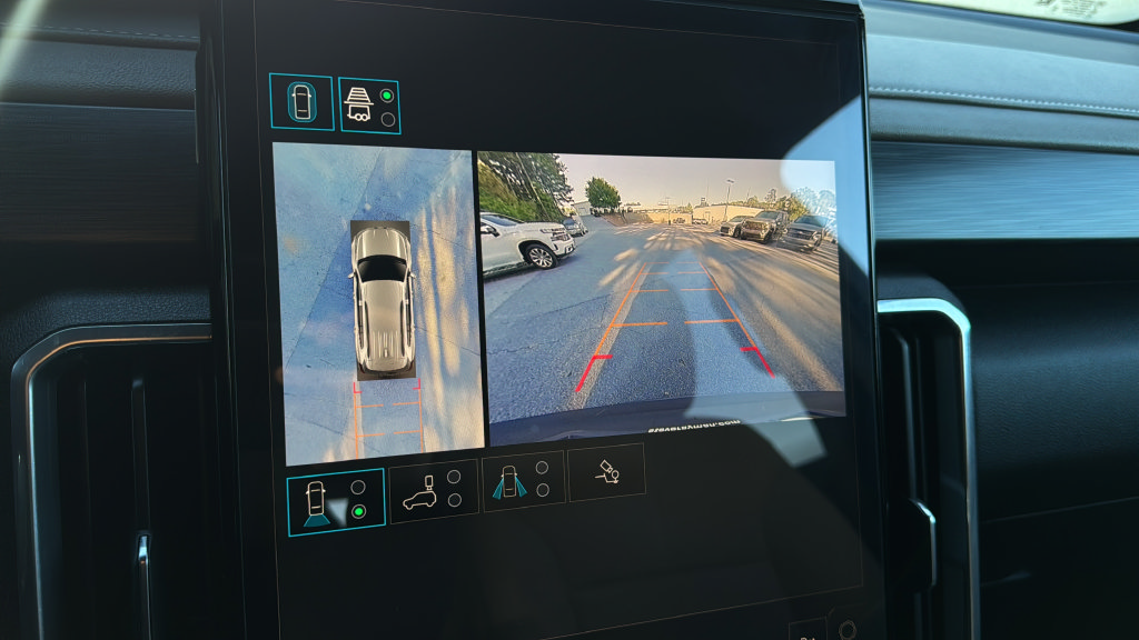 Certified 2025 GMC Acadia Elevation w/ Black Edition FWD image 16