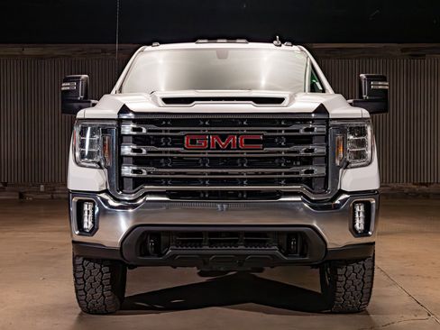 Used 2022 GMC Sierra 3500 SLE w/ SLE Value Package AWD/4WD image 2