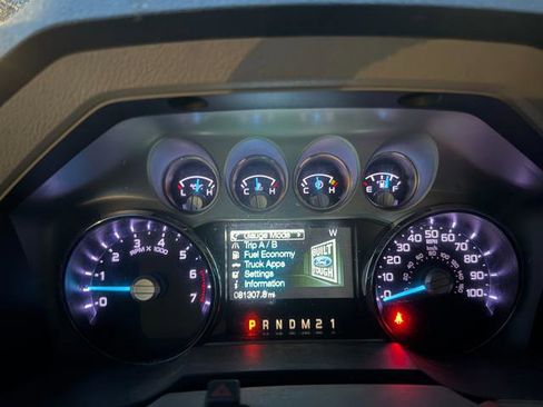 Used 2011 Ford F250 Lariat w/ Chrome Pkg image 12