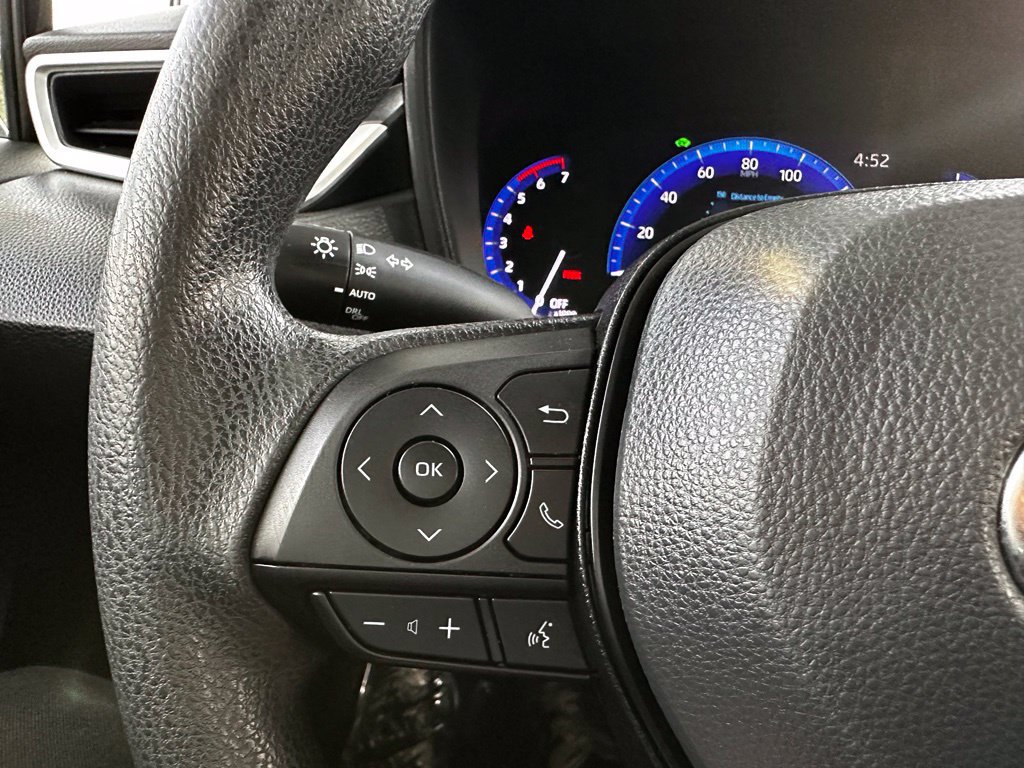 Used 2022 Toyota Corolla LE w/ Carpet Mat Package (TMS) FWD image 31