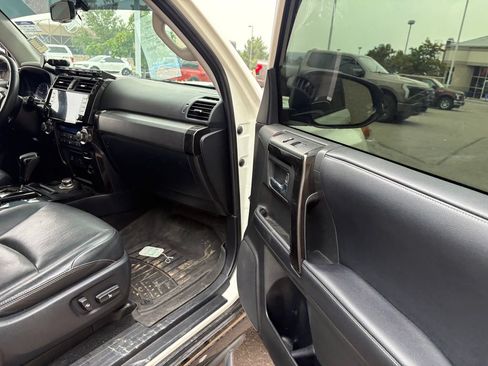 Used 2019 Toyota 4Runner Limited AWD/4WD image 28