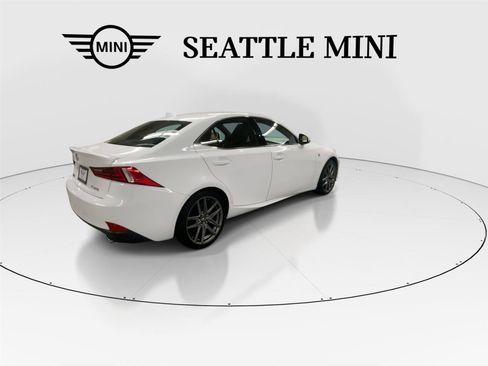 Used 2016 Lexus IS 200t w/ F Sport Package RWD image 11