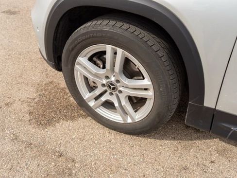 Used 2023 Mercedes-Benz GLB 250 4MATIC image 12