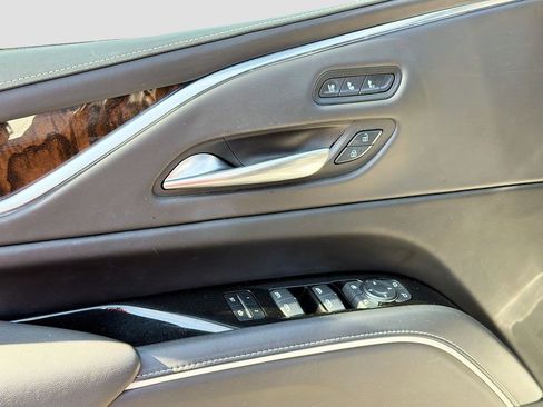 Certified 2022 Cadillac Escalade Sport Platinum AWD/4WD image 21