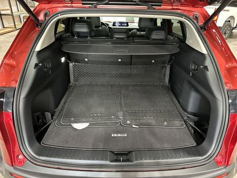 Used 2024 MAZDA CX-50 AWD 2.5 S w/ Cargo Package image 24