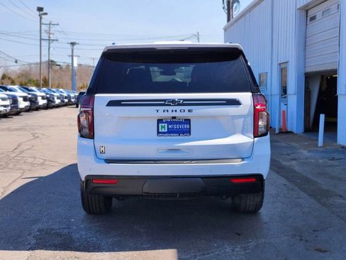 Used 2024 Chevrolet Tahoe Z71 w/ Luxury Package AWD/4WD image 4