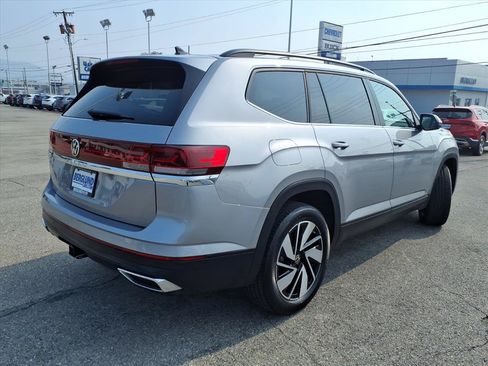 Used 2025 Volkswagen Atlas SE FWD image 4