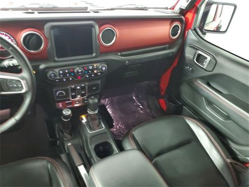 Used 2018 Jeep Wrangler Unlimited Rubicon w/ Dual Top Group image 16