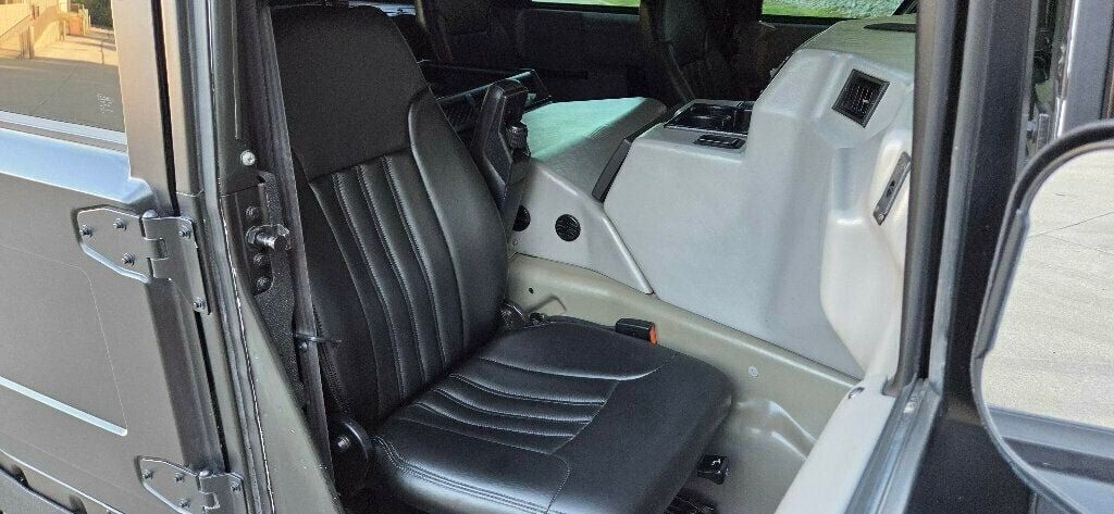 Used 1998 HUMMER H1 4-Door Open Top AWD/4WD image 27