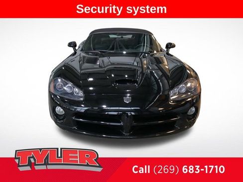 Used 2003 Dodge Viper SRT-10 image 2