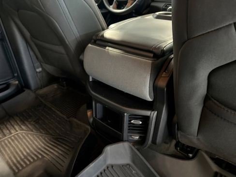 Used 2024 RAM 1500 Big Horn AWD/4WD image 21