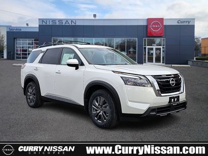 New 2025 Nissan Pathfinder SV w/ SV Premium Package