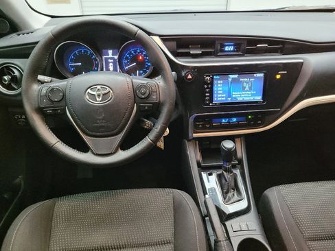 Used 2017 Toyota Corolla iM image 22