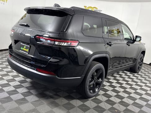 New 2025 Jeep Grand Cherokee L Limited w/ Black Appearance Package image 10