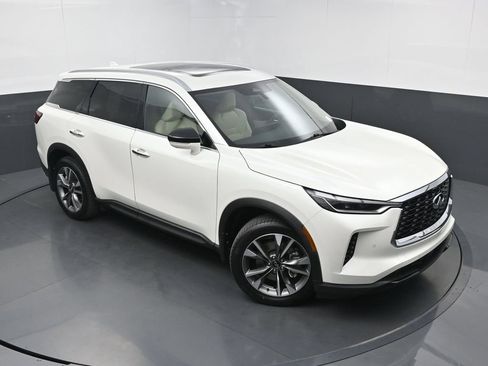 Used 2023 INFINITI QX60 Luxe w/ Cargo Package FWD image 35