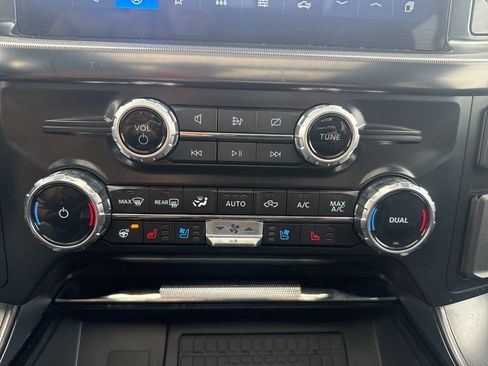 Used 2024 Ford F150 Lariat w/ Equipment Group 502A High image 23