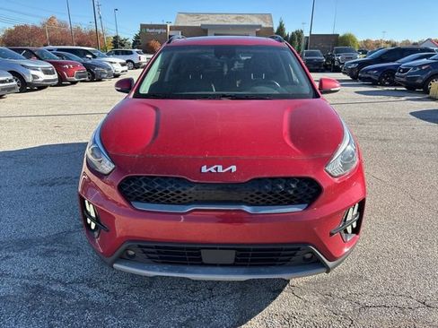 Used 2022 Kia Niro Touring Special Edition image 2