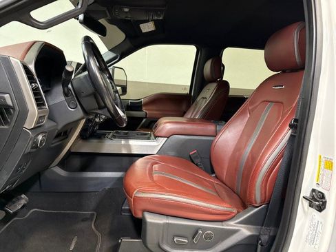 Used 2022 Ford F350 Platinum w/ FX4 Off-Road Package image 14