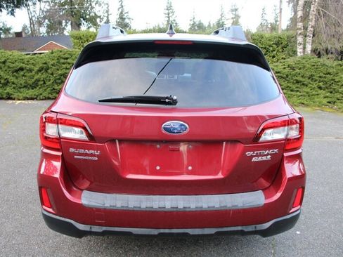 Used 2016 Subaru Outback 2.5i Limited image 13