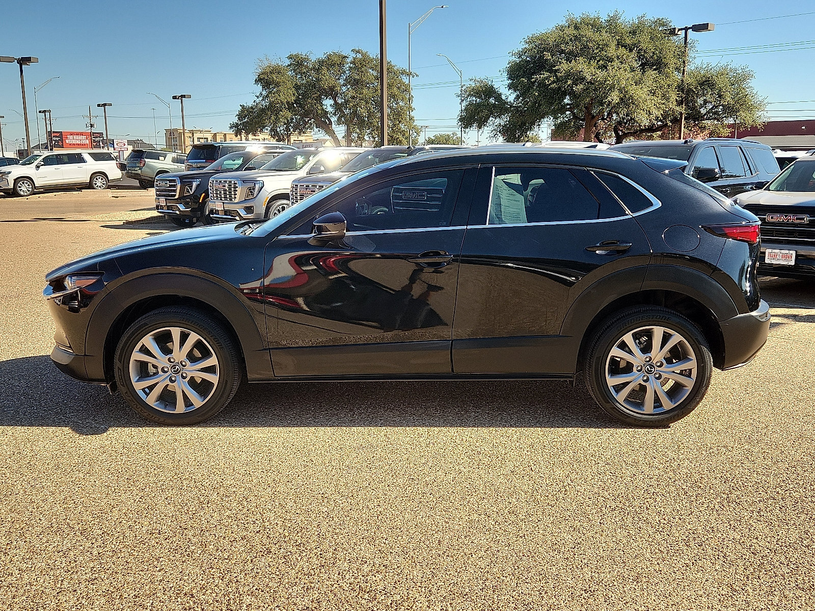 Used 2021 MAZDA CX-30 AWD 2.5 S w/ Premium Package image 2