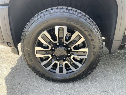 New 2025 GMC Sierra 3500 Denali Ultimate image 70